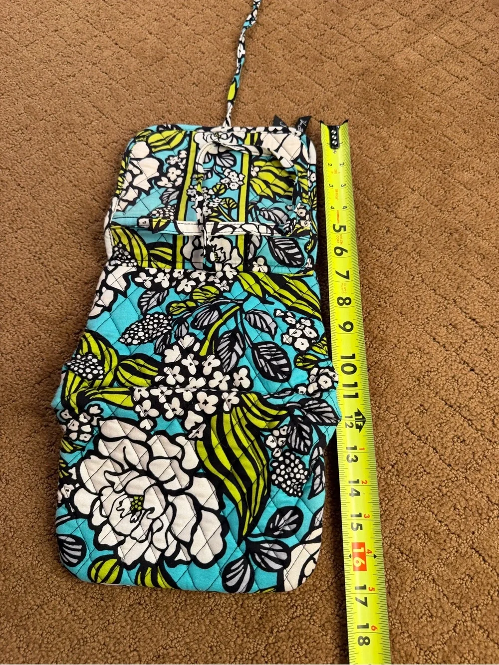 Vera Bradley am selling